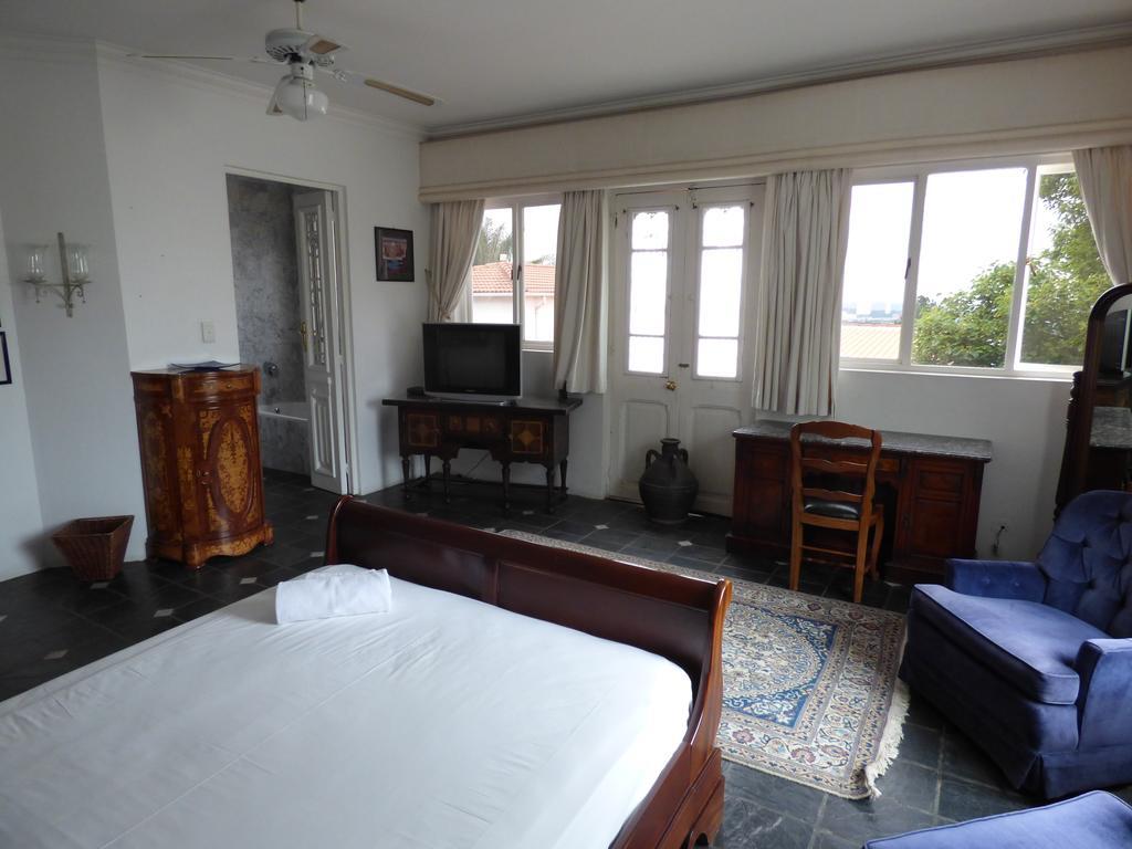 פרטוריה Capital House Boutique Hotel מראה חיצוני תמונה