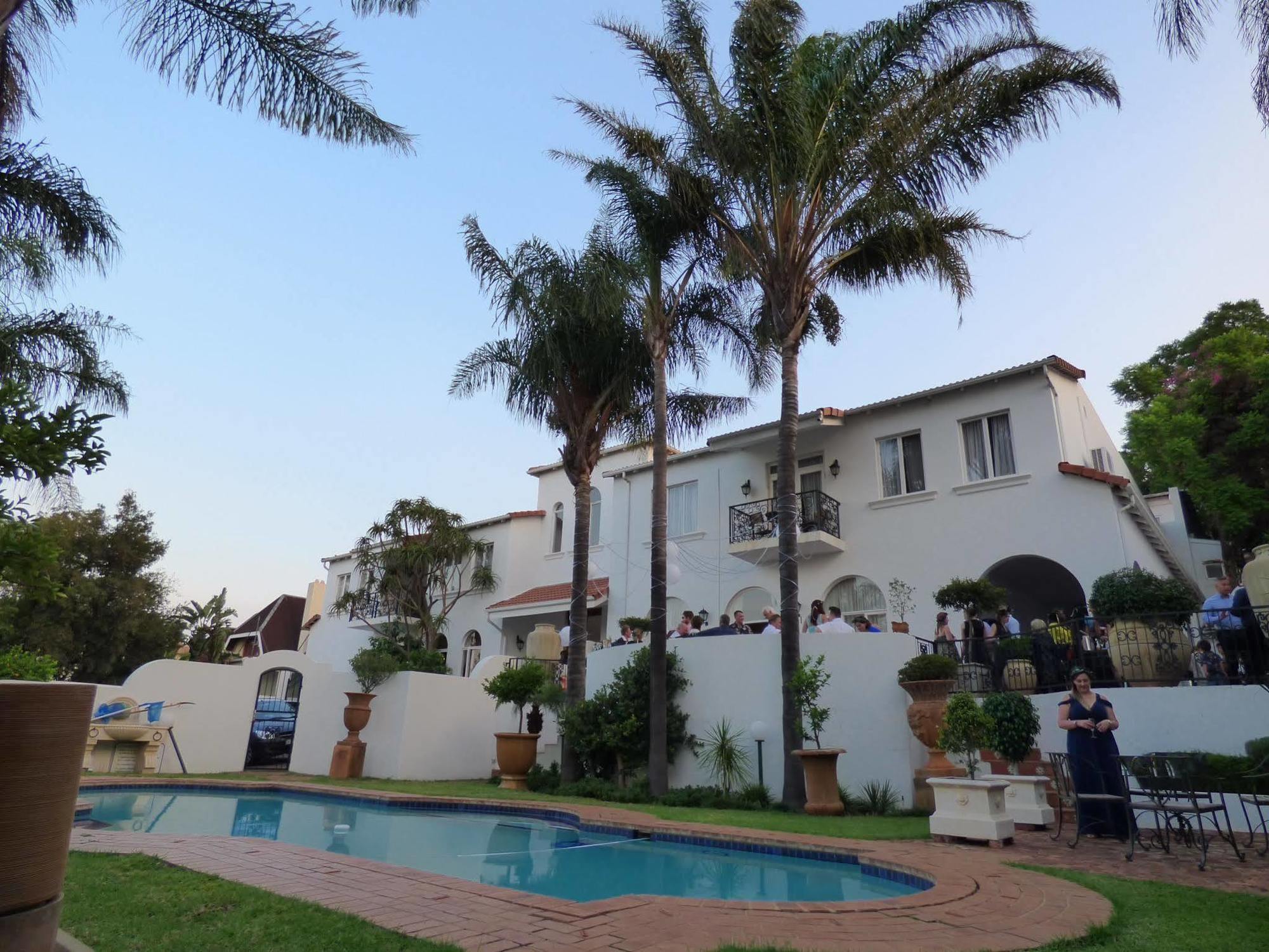 פרטוריה Capital House Boutique Hotel מראה חיצוני תמונה