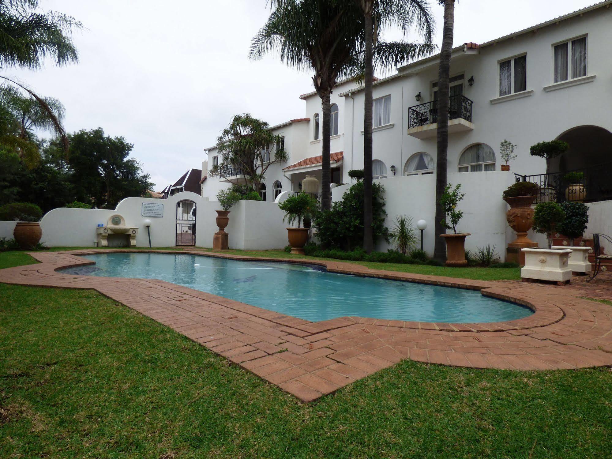 פרטוריה Capital House Boutique Hotel מראה חיצוני תמונה