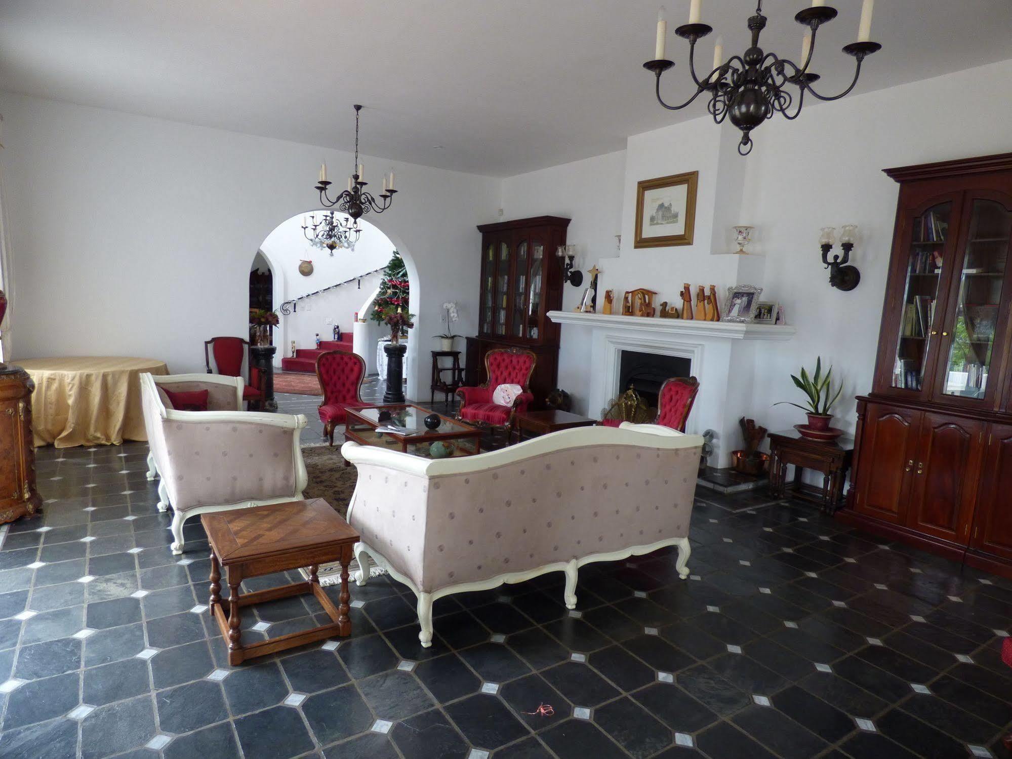 פרטוריה Capital House Boutique Hotel מראה חיצוני תמונה
