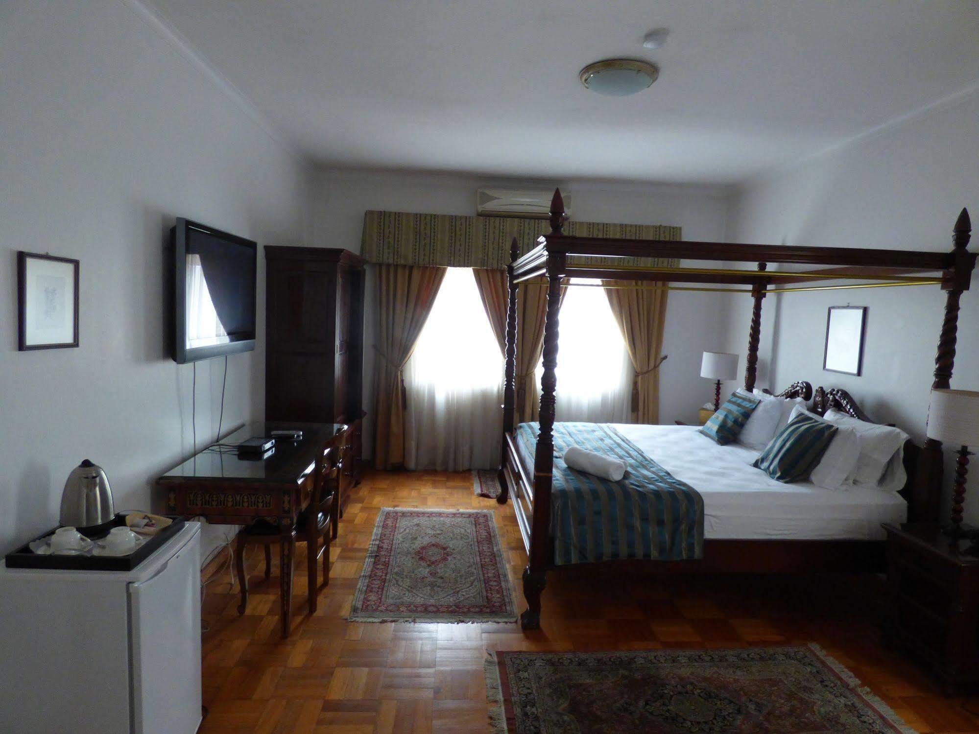 פרטוריה Capital House Boutique Hotel מראה חיצוני תמונה